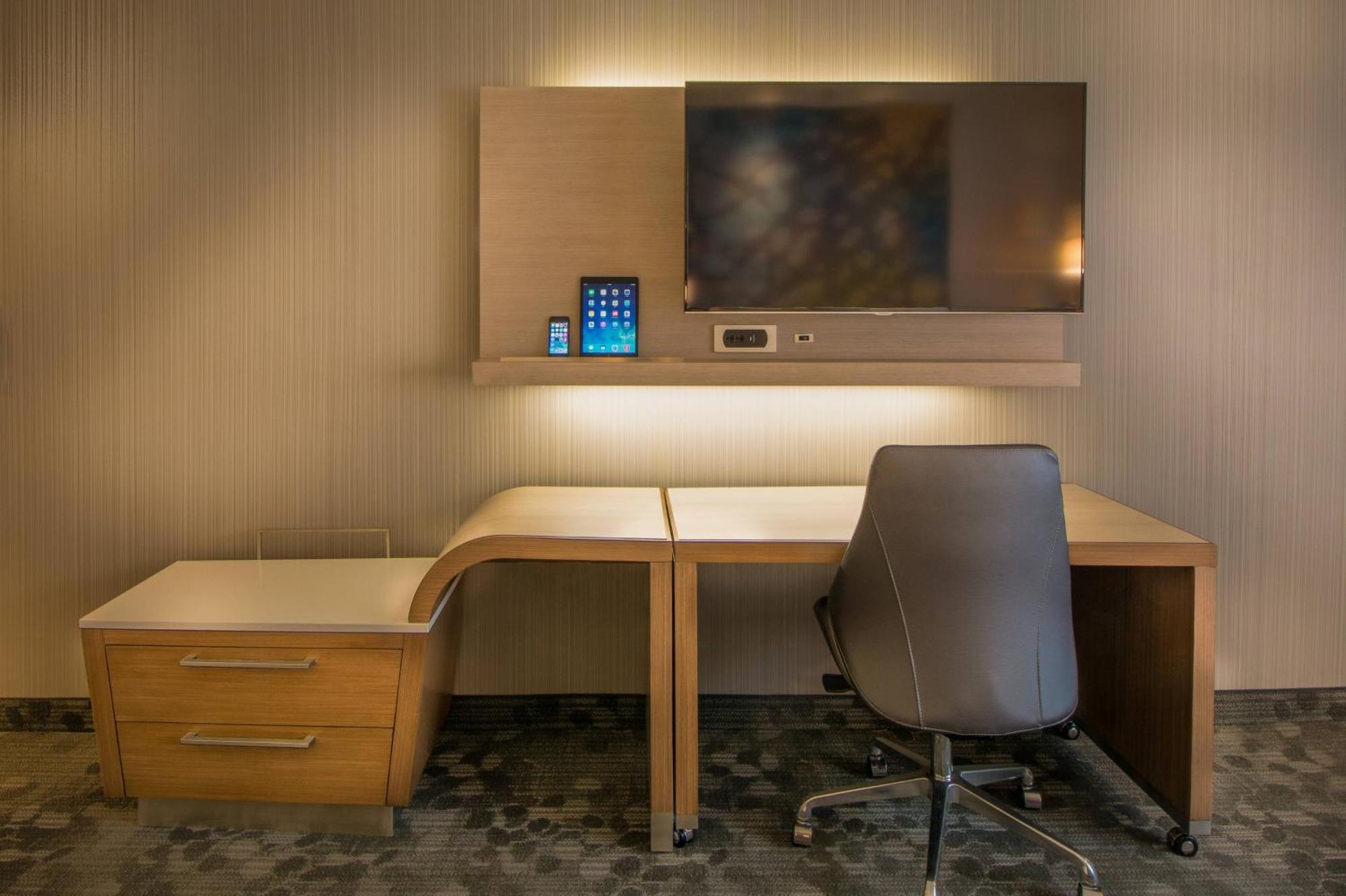 คอร์ตยาร์ด บาย แมริออท วินนิเปกแอร์พอร์ต Hotel วินนิเพก ภายนอก รูปภาพ